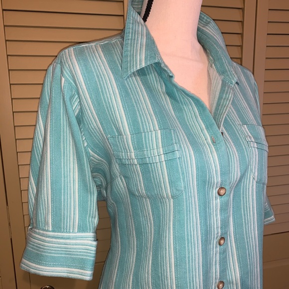 Women’s Cut French Cuff Flannel - Picture 5 of 8